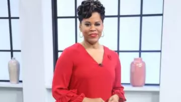 Zara Ruf­fled Dress worn by Marci on The Loop November 8, 2019