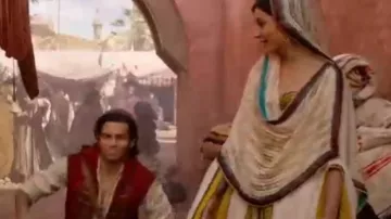 La réplica del traje de la princesa Jasmine (Naomi Scott) en Aladdin