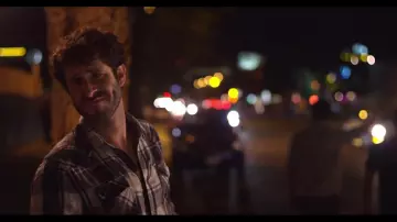 La Chemise à Carreaux de Lil Dicky dans Lil Dicky - Lemme Freak (Official Video)