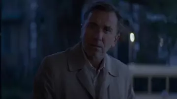 Lightweight Casual Trench Coat worn by Martin (Tim Roth) in The Song of Names