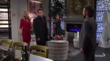 Nanette lepore Idole Découpe Mini Robe de Abby Newman (Melissa Ordway) chez Les Jeunes et les Agités