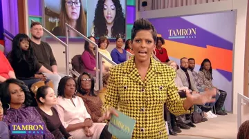 Alessandra Rich Hound­stooth Wool Blend Tweed Jack­et worn by Tamron Hall on Deadline: Crime with Tamron Hall November 12, 2019