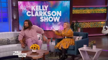 Cinturón de cuero con hebilla barroca de primera línea de Versace usado por Kelly Clarkson en The Kelly Clarkson Show 12 de noviembre de 2019