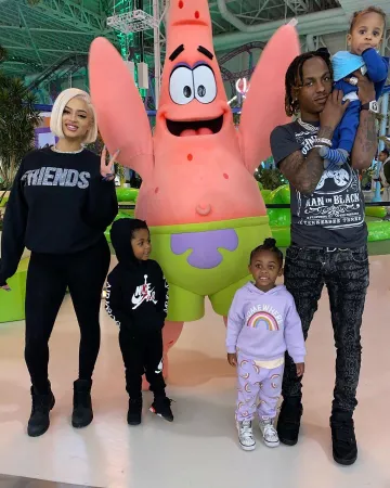 Amiri Black pitón angustiada skinny jeans de Rich the Kid en la cuenta de Instagram @richthekid