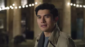 Dark Gray Scarf worn by Tom (Henry Golding) in Last Christmas
