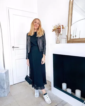 La jupe longue plissée de Charlène sur le compte Instagram de @thebabooshka