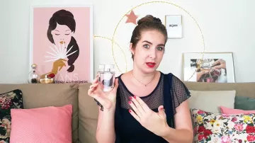 Parfum L'Instant Magic porté par Iris Factice dans la vidéo Mes parfums GUERLAIN préférés et un peu d'histoire 1/2