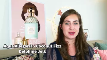 Parfum Coconut Fizz porté par Iris Factice dans Mes parfums GUERLAIN préférés et un peu d'histoire 2/2 (+...bêtisier !!)