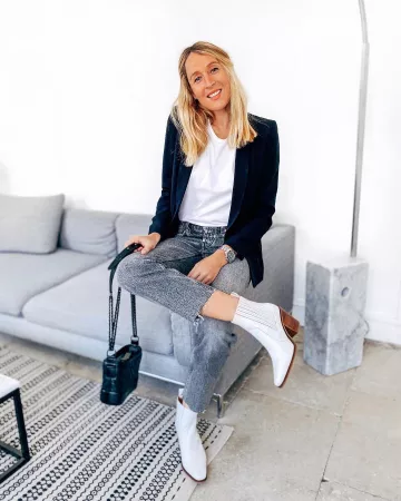 Boots cowboy white Bocage princess Charlene on the account Instagram of @thebabooshka