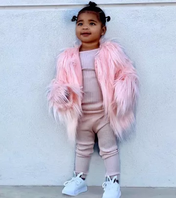 Camisa de algodón de seda minimalisma en rosa dulce usada por True Thompson Instagram Pic noviembre 12, 2019