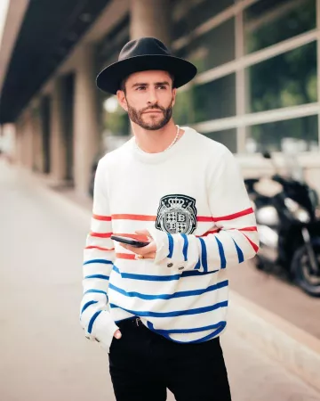 Asos Pork Pie Hat in Black de Pelayo Díaz en la cuenta de Instagram @princepelayo