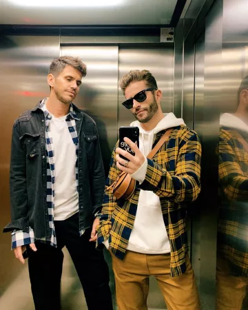 Petites Rayures Porte Sac de Pelayo Díaz sur l'Instagram account @princepelayo
