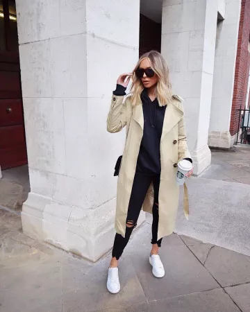 Alexander McQueen Zapatillas Blancas y Negras de Alexx Coll en la cuenta de Instagram @alexxcoll