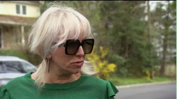 Gucci Carré Noir les Lunettes de soleil portées par Margaret Josephs dans Le Real Housewives of New Jersey la Saison 10, Épisode 02