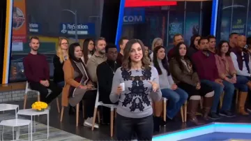 Diane Von Furstenberg Shana Suéter usado por Paula Faris en Good Morning America noviembre 14, 2019