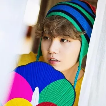 Pull yellow If They Did of Suga on the account Instagram of @bts.in.sweaters