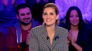 The blazer with monogram of Marie Portolano in the Canal sports club