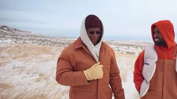 Crème de hoodie de Ray-Ouest de Kanye West - Suivre Dieu