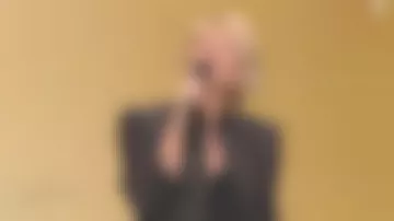 La veste noire jacquard de Sophie Davant dans La lettre