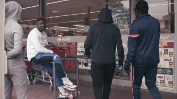Jogging blue Sixth June worn by David Okit in her video clip Gregory