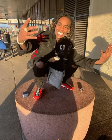 Sneakers Printed Sorrento Dolce & Gabbana of YNW Melly on the account Instagram of @ynwmelly