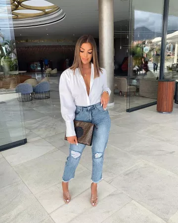 En détresse Lâche le Blue Jeans de Katerina Themis sur l'Instagram account @katerina_themis