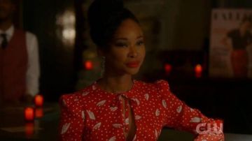 Alessandra Rich Rouge et Blanc d'Impression de Midi Robe portée par Monica Colby (Wakeema Hollis) dans la Dynastie Saison 03 Episode 06