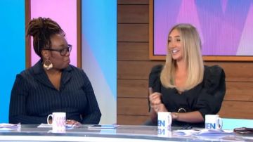 Zara Belted Voluminous Top usado por Megan McKenna en Loose Women noviembre 14, 2019