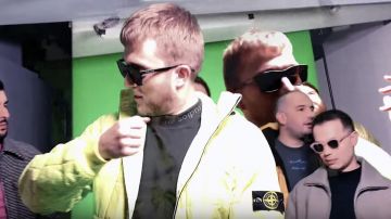 Les lunettes de soleil Saint Laurent portées par Vald dans son clip Ignorant