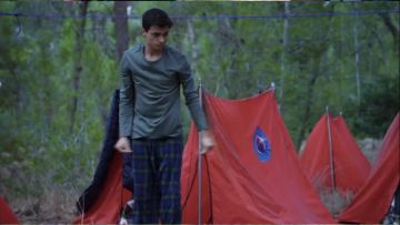 The pyjama bottoms flannel plaid worn by Max Miller (Benjamin Papac) in the series at Greenhouse Academy 