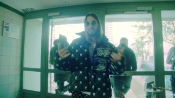 Jacket diesel carried by the Sch in SCH - A. A. C. (Clip official)