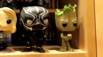 The funko pop Groot in the Avengers - Infinity War in one of THE biggest COLLECTION OF FIGURINES POP! OF FRANCE ! Part 1