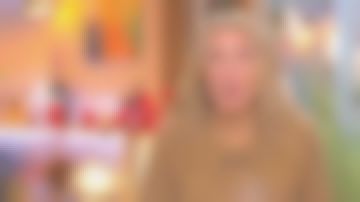 Le pull en maille de coton de Agathe Lecaron dans La maison des maternelles le 21.11.2019