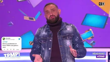 Le pull à col roulé Richard Valentine de Cyril Hanouna dans Touche pas à mon poste