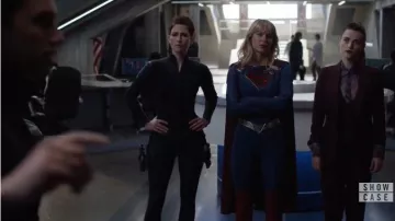 Reiss Lissia Slim-Leg Textured Pants worn by Lena Luthor (Katie McGrath) in Supergirl Season 05 Episode 07