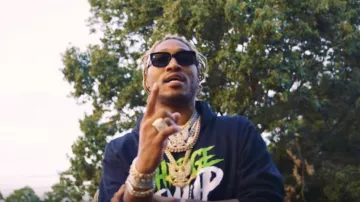 Fbgguap Black Charge Em Up Hoodie usado por Future en su apellido Oficial Video Musical feat.