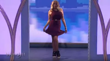 Theory Short Dress usado por Wendy Williams en The Wendy Williams Show noviembre 18, 2019