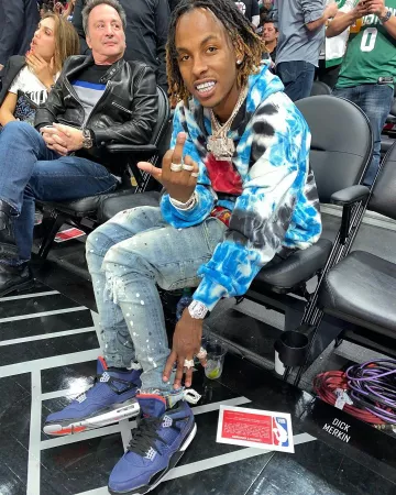 Amiri Blue Hearts Tie Dye Sudadera con capucha de gran tamaño usada por Rich the Kid en su cuenta de Instagram @richthekid