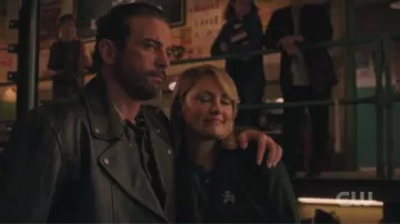 Ted Baker Vert Sandra Midi laine écharpe manteau porté par Alice Cooper (Mädchen Amick) à Riverdale Saison 4 Épisode 7