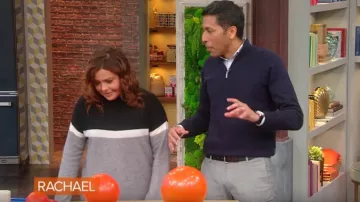 C par bloomingdale Color-Block Col-Pull en Cachemire $138.60 porté par Rachael Ray sur Rachael Ray Show le 20 novembre 2019