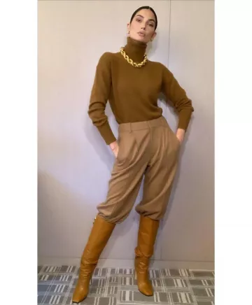 Theory Plain Fitted Jumper usado por Lily Aldridge Parfums Summit Lanzamiento 19 de noviembre de 2019