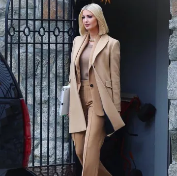 Abrigo de zara para hombre usado por Ivanka Trump Washington D.C. noviembre 20, 2019