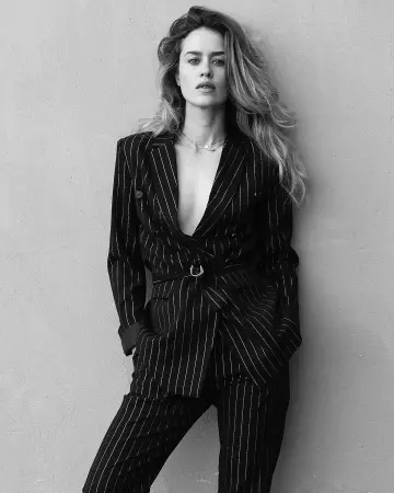 Blazer stripe Alice David on the account Instagram of @alice___david