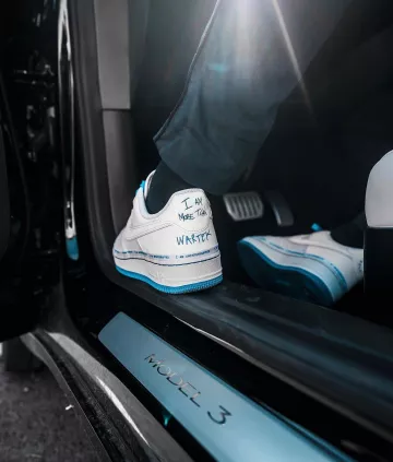 The pair of Nike Air Force One Uninterrupted More than a year Athlete of Anil Brancaleoni on his account Instagram @anilbrancaleoni