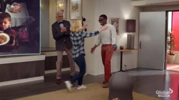 Zapatillas Adidas Stan Smith usadas por Eleanor Shellstrop (Kristen Bell) en The Good Place Temporada 04 Episodio 09
