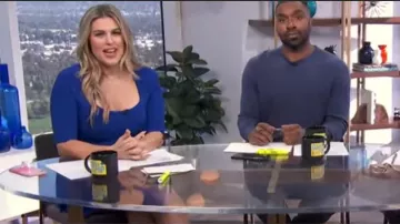 Milly Côtelée Fit et les Reflets de la Robe portée par Carissa Loethen sur E! News 21 Novembre 2019