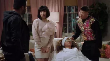 Sandro Tweed Mini Falda usada por Mei Lin (Poppy Liu) en Sunnyside Temporada 01 Episodio 09
