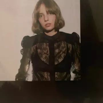 The top transparent lace Maya Hawke on the account Instagram of @maya_hawke