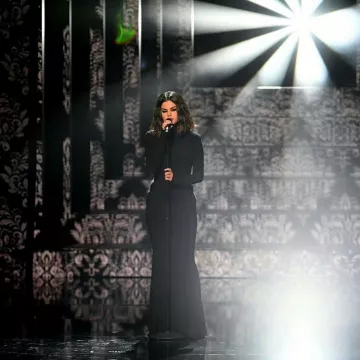 Stuart Weitzman Lesley Suede Over The Knee Boots worn by Selena Gomez American Music Awards November 24, 2019