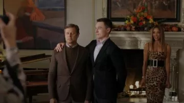 Alexandre Vauthier Cinturón ancho de cuero negro usado por Dominique Deveraux (Michael Michele) en Dinastía Temporada 03 Episodio 07